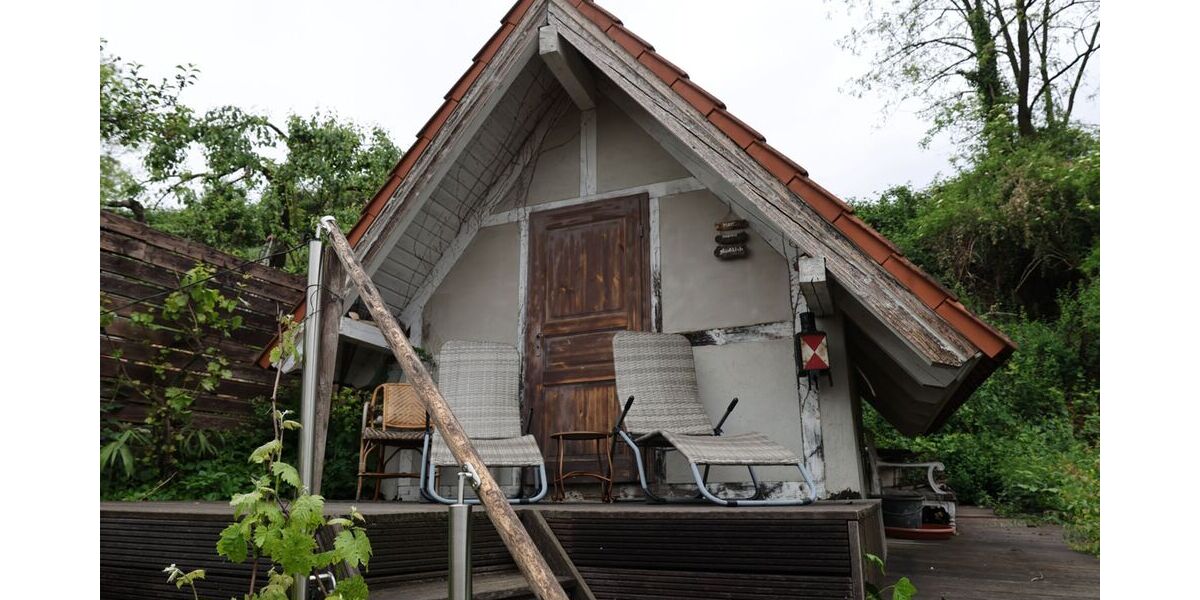 Großzügiges Einfamilienhaus mit 2 kleineren Einliegerwohnungen u. traumhaftem Garten - Einfamilienhaus Wiesloch | Angebot:27219330