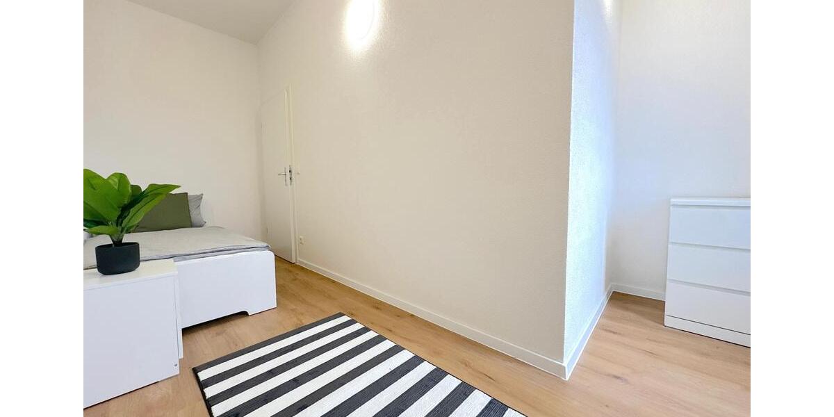 Etagenwohnung Mannheim Rheinau - 1 Zimmer, 15 m&sup2;, 400&euro; | Angebot:24395364