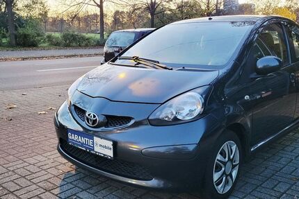 Toyota Aygo (X) 117.000 km 2.890 &euro; Ludwigshafen am Rhein 67059