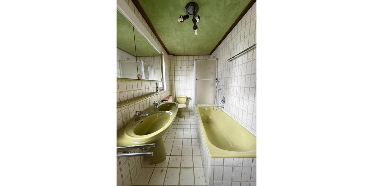 Einfamilienhaus Bad Dürkheim - 5 Zimmer, 228 m&sup2;, 529.000&euro; | Angebot:25246580