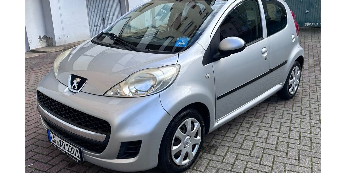 Peugeot 107 159.000 km 2.390 &euro; Ludwigshafen 67061