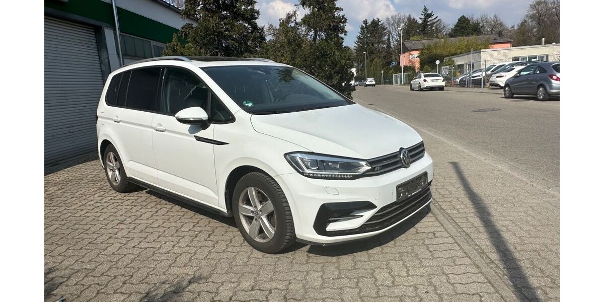 VW Touran 216.000 km 11.499 &euro; Schifferstadt 67105