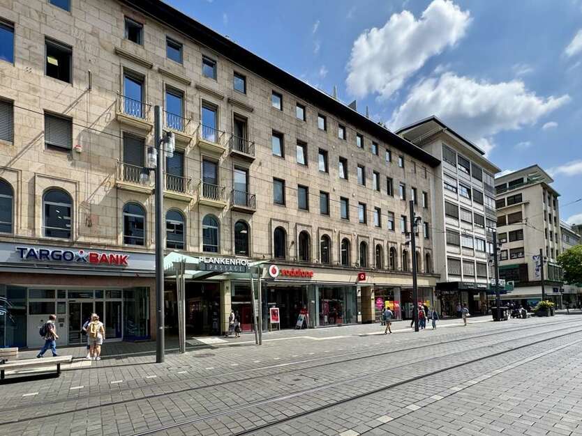 Büro in Mannheim 3.000 € 255.4 m²