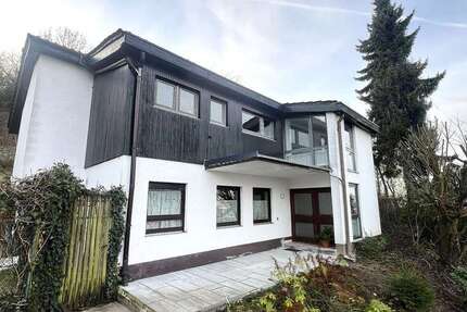 Haus zum Kaufen in Heppenheim 869.000 € 220 m² 7 zimmer