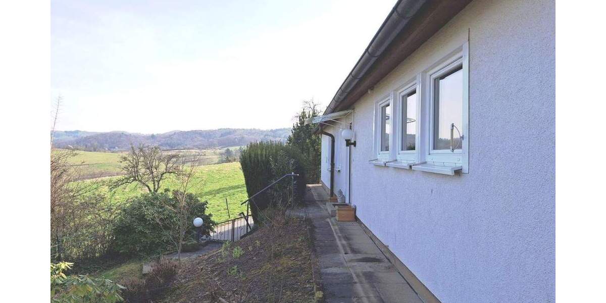 Bungalow Weinheim Oberflockenbach - 6 Zimmer, 160 m&sup2;, 749.000&euro; | Angebot:25702335