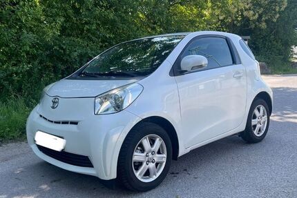 Toyota IQ