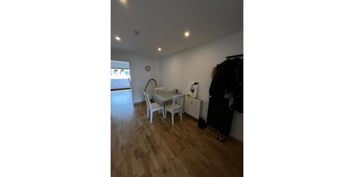 Etagenwohnung Ludwigshafen am Rhein Ludwigshafen-Hemshof - 1 Zimmer, 10 m&sup2;, 445&euro; | Angebot:26057012