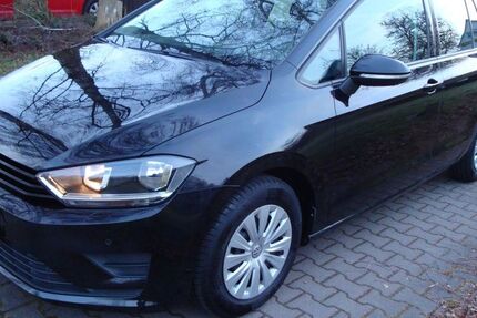 VW Golf Sportsvan 67.800 km 14.799 &euro; Lorsch 64653