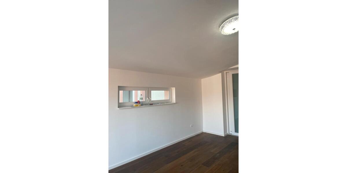 Etagenwohnung Walldorf - 2 Zimmer, 75 m&sup2;, 900&euro; | Angebot:26594304
