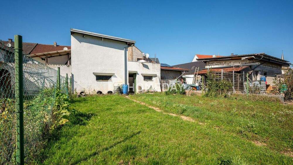 Zwei Wohneinheiten, ein Zuhause: charmantes Reihenhaus mit Anbau und vielseitigem Platzangebot in P 9 zimmer