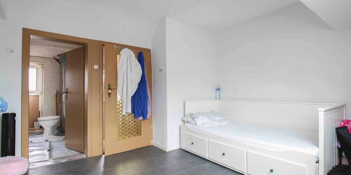 Mehrfamilienhaus, Wohnhaus Hockenheim - 6 Zimmer, 154 m&sup2;, 399.000&euro; | Angebot:26307606