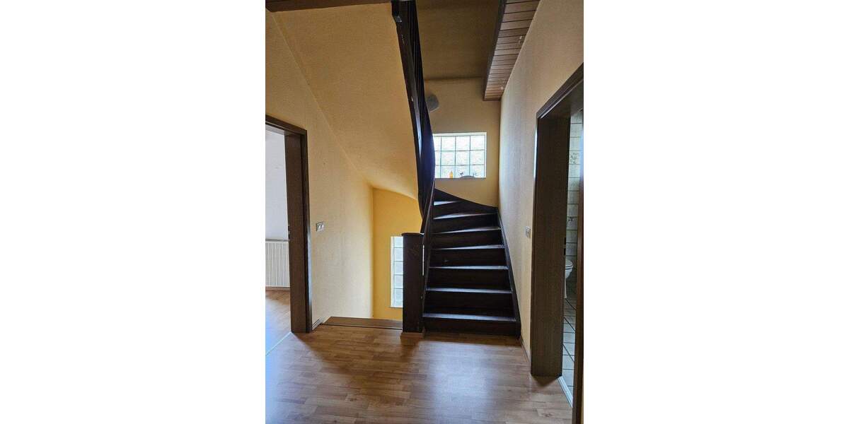 Mehrfamilienhaus, Wohnhaus Ludwigshafen Rheingönheim - 8 Zimmer, 206 m&sup2;, 550.000&euro; | Angebot:24635031