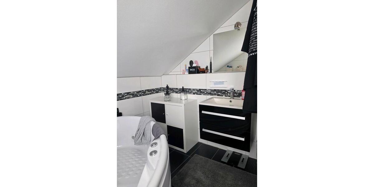 Etagenwohnung Brühl - 4.5 Zimmer, 130 m&sup2;, 450.000&euro; | Angebot:26836515