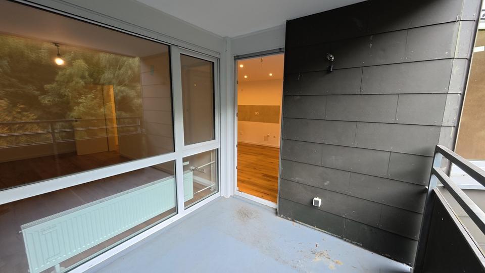 ++TOP neue 3 ZKB++Balkon++neue Einbauküche++TG Stellplatz++Parket 3 zimmer