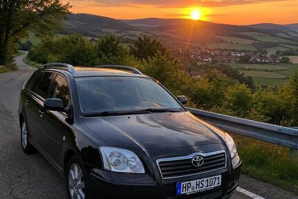 Toyota Avensis 224.000 km 2.500 &euro; Fūrth 64658
