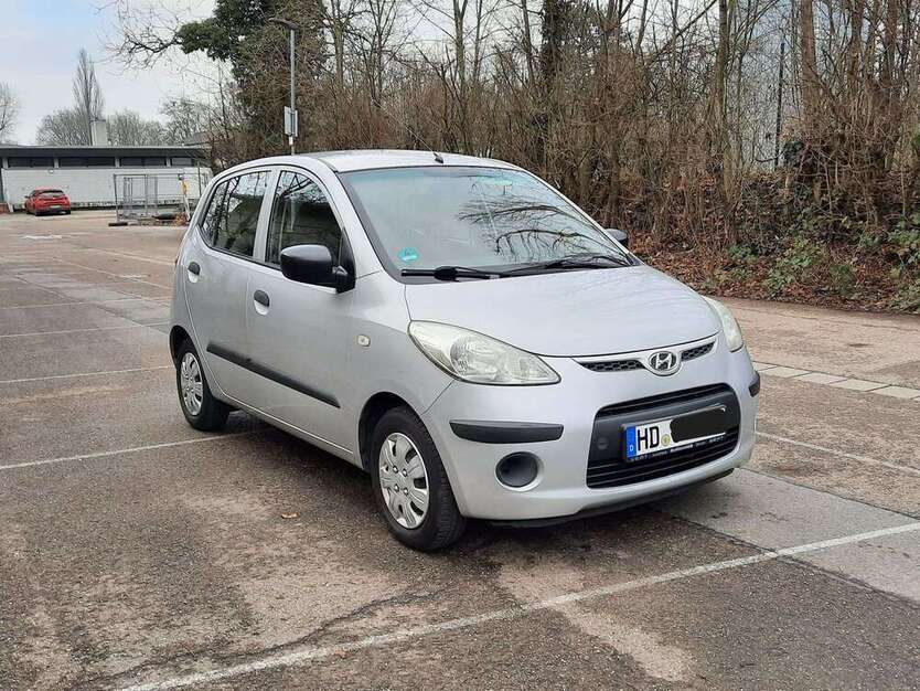 i10