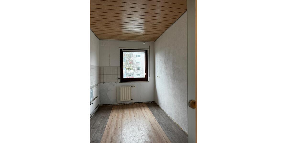 Etagenwohnung Mannheim Gartenstadt - 4 Zimmer, 90 m&sup2;, 1.500&euro; | Angebot:25027055