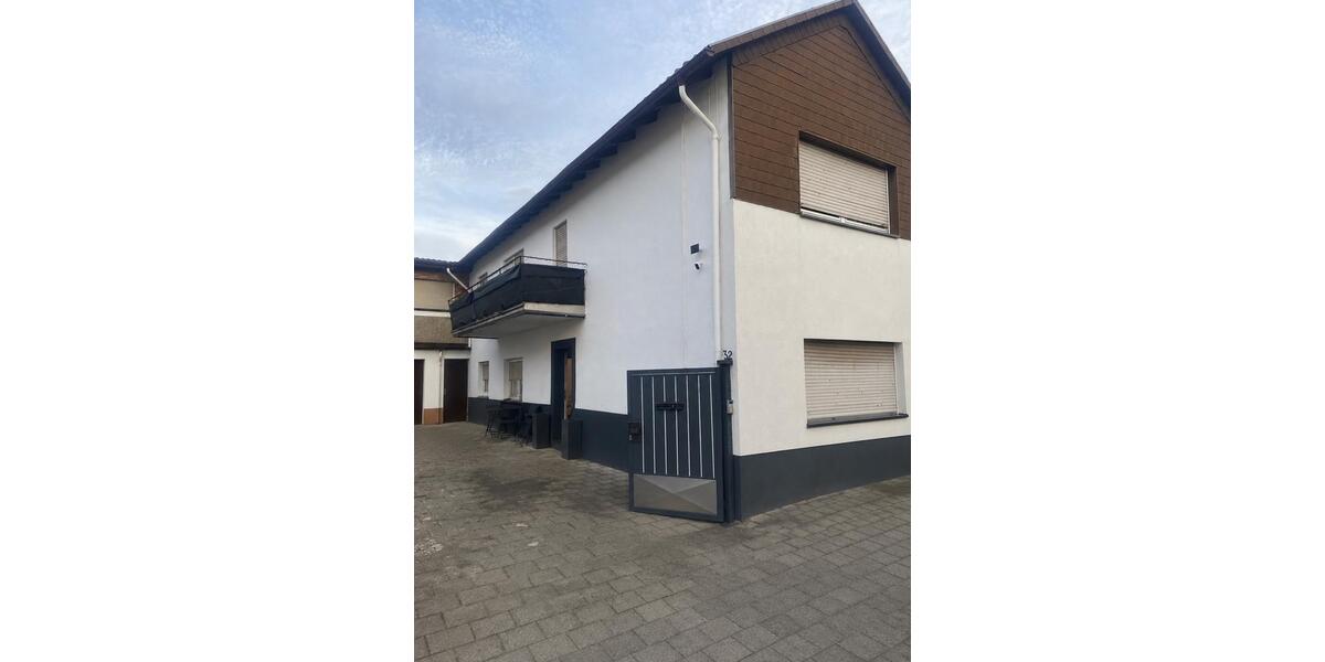 Einfamilienhaus Otterstadt - 7 Zimmer, 150 m&sup2;, 420.000&euro; | Angebot:26786240