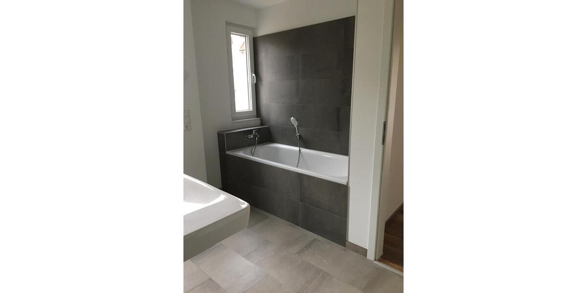 Moderne Doppelhaushälfte: Wohnen und Arbeiten mitten im Grünen 5 zimmer