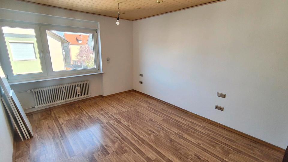 Etagenwohnung Grünstadt - 3 Zimmer, 69 m&sup2;, 800&euro; | Angebot:25844331