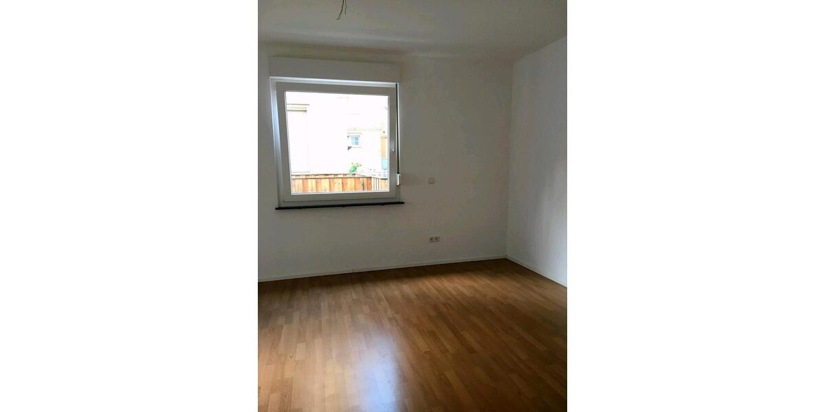 Erdgeschoßwohnung Frankenthal (Pfalz) - 4 Zimmer, 130 m&sup2;, 495.000&euro; | Angebot:24743201
