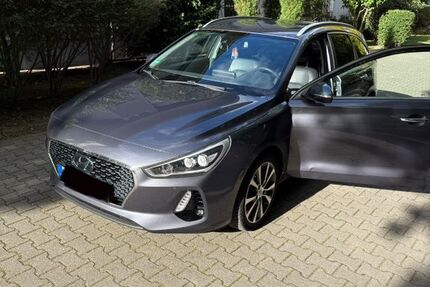 Hyundai i30 77.500 km 15.499 € Mannheim 68199