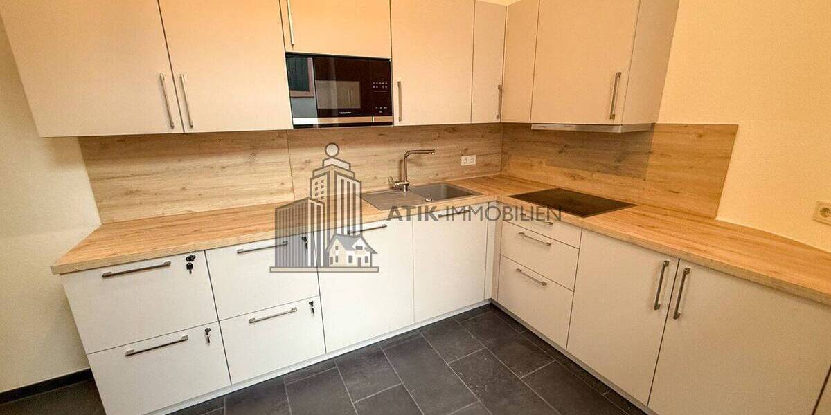 ATIK: Helle 7-Zimmer-Whg direkt am Marktplatz, ideal für WG-Nutzung, nur wenige Minuten von der Uni - Etagenwohnung Mannheim Quadrate | Angebot:26267224