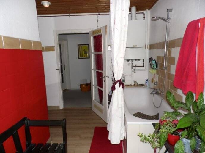 Etagenwohnung Ludwigshafen am Rhein Süd - 4 Zimmer, 100 m&sup2;, 850&euro; | Angebot:25879290