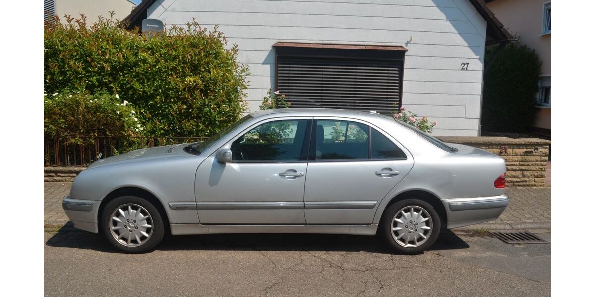 Mercedes-Benz E 220 294.500 km 1.500 &euro; Plankstadt 68723