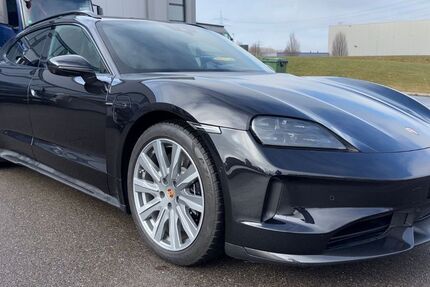 Porsche Taycan 2.600 km 86.900 &euro; Eisenberg 67304