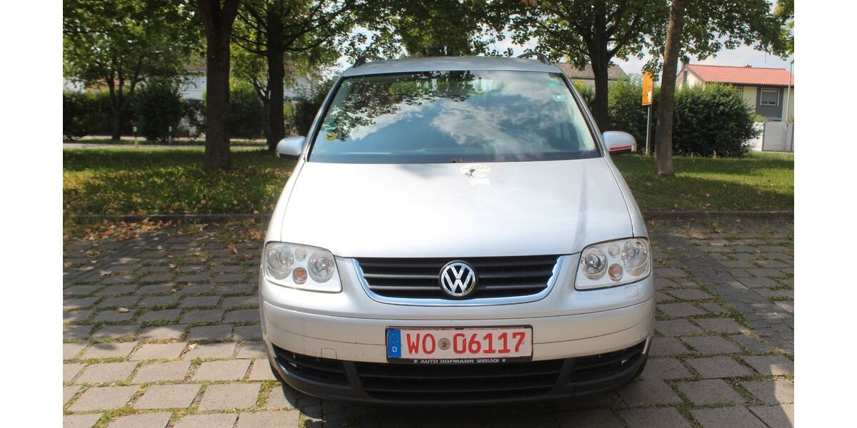 VW Touran 255.000 km 2.390 &euro; Worms-Pfeddersheim 67551