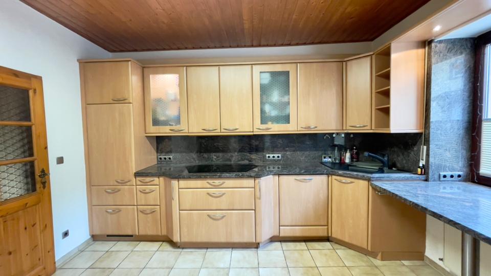 Doppelhaushälfte Bad Dürkheim - 5 Zimmer, 170 m&sup2;, 1.500&euro; | Angebot:25756085