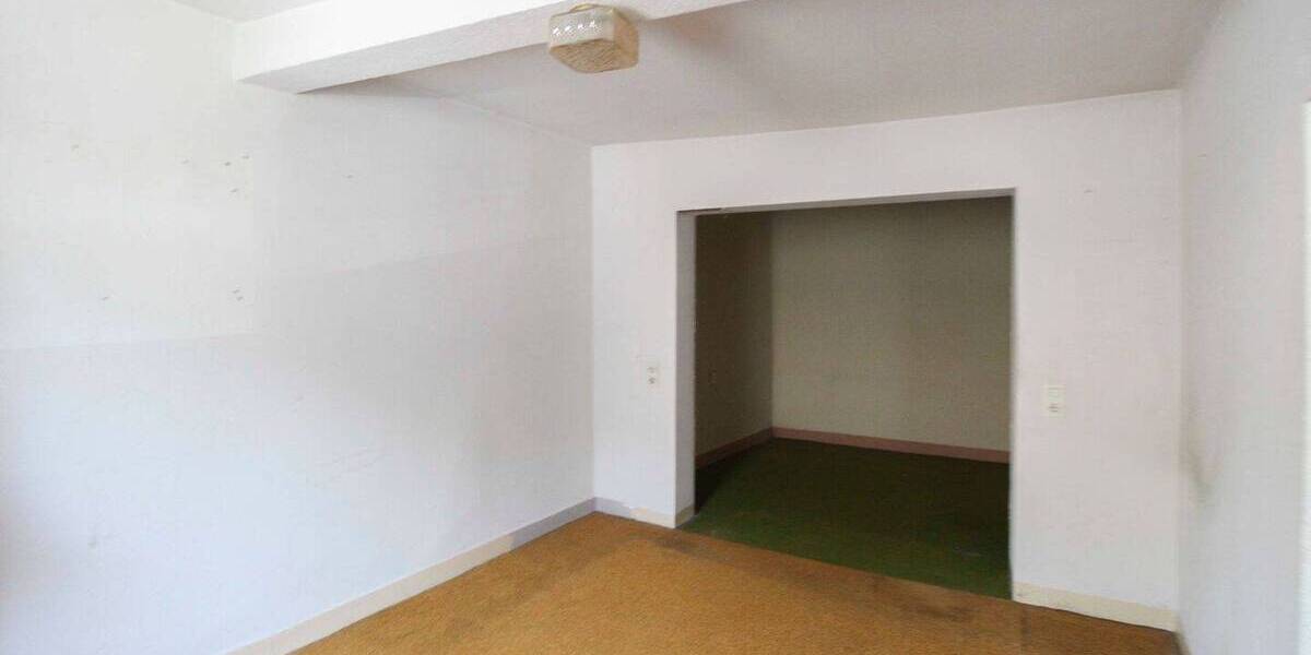 WGH mit 1 WE und 1 GE sowie Wertsteigerungspotenzial in Vorstadtlage zur flexiblen Nutzung zimmer