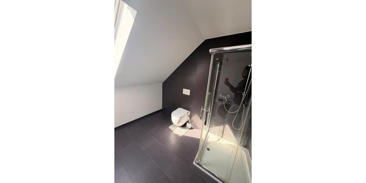 Etagenwohnung Ludwigshafen am Rhein Edigheim - 9 Zimmer, 300 m&sup2;, 650&euro; | Angebot:26233208