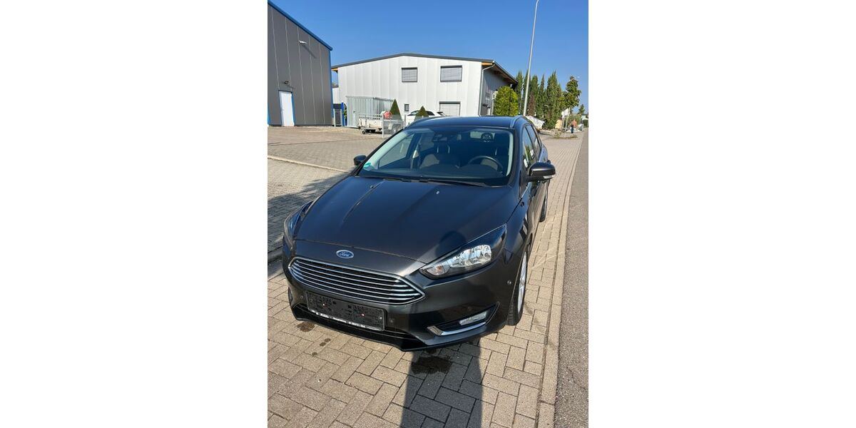 Ford Focus 81.000 km 7.900 &euro; Hassloch 67454