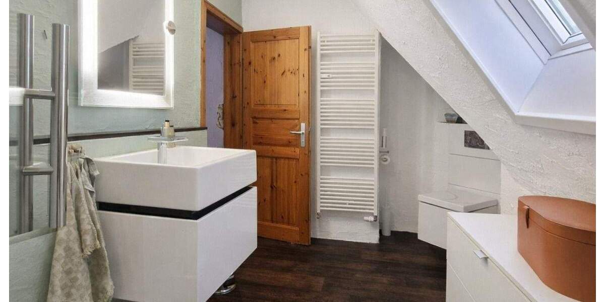 Etagenwohnung Ludwigshafen Friesenheim/Nord - 2 Zimmer, 63 m&sup2;, 170.000&euro; | Angebot:24764152