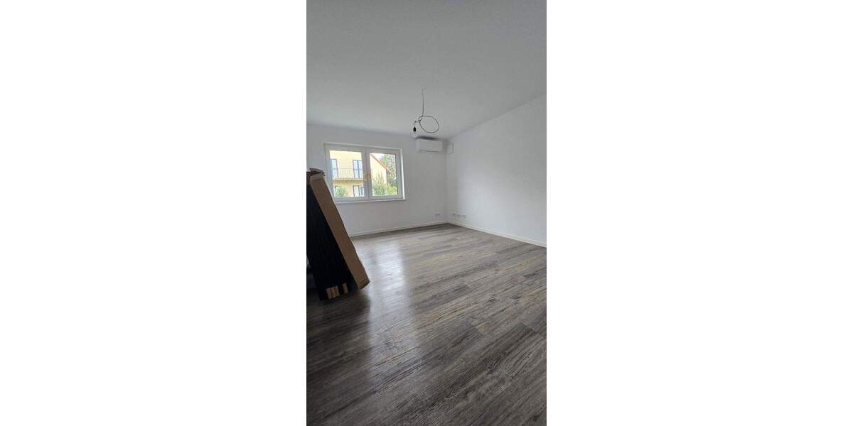 Doppelhaushälfte Römerberg Berghausen - 3 Zimmer, 80 m&sup2;, 1.600&euro; | Angebot:24748360