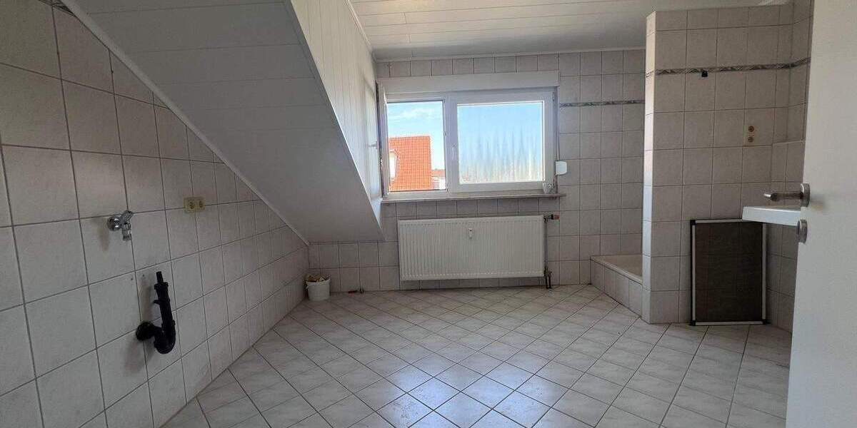Etagenwohnung Neulußheim - 2 Zimmer, 58 m&sup2;, 700&euro; | Angebot:23976446