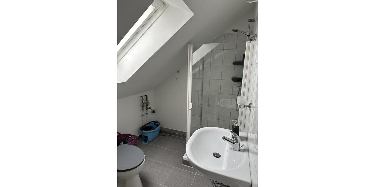 Freundliche 2-Zimmer Dachgeschoss Wohnung mit Balkon 2 zimmer