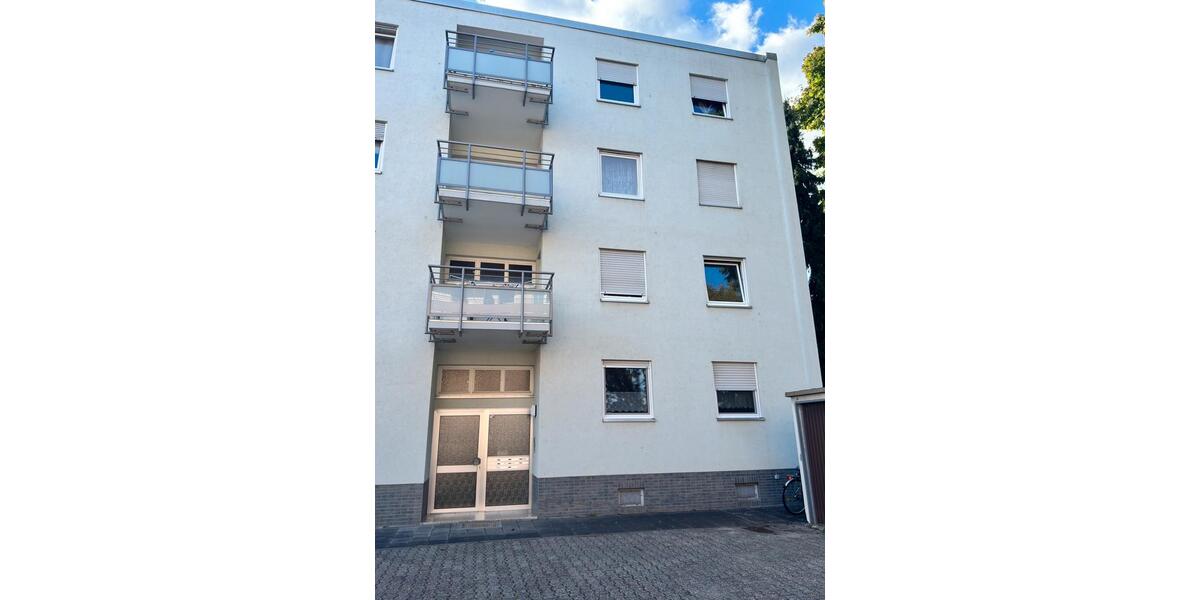 Eigentumswohnung 77qm, 3 Zimmer, Küche, Bad und Garage 3 zimmer