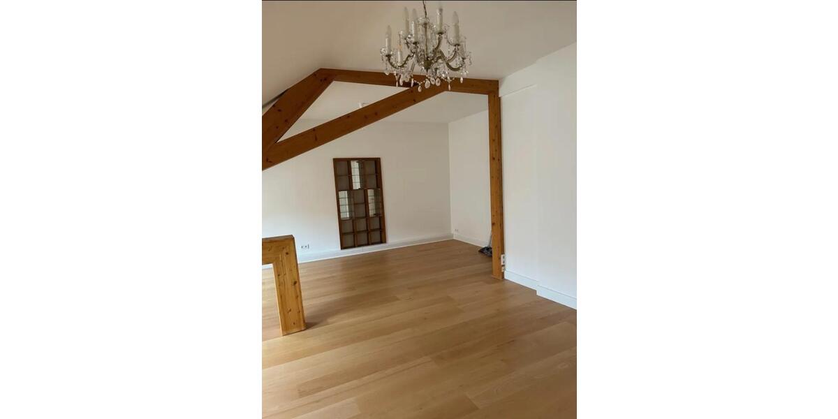 Dachgeschoßwohnung Heidelberg - 5 Zimmer, 140 m&sup2;, 2.240&euro; | Angebot:25789588