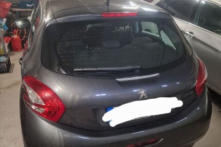 Peugeot 208 96.200 km 4.200 &euro; Mörlenbach 69509