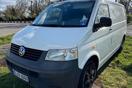 VW T5 Transporter 205.000 km 6.900 &euro; Ketsch 68775