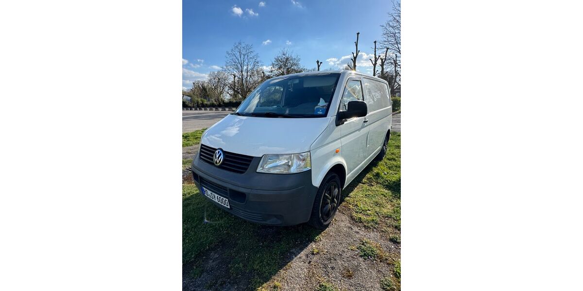 VW T5 Transporter 205.000 km 6.900 &euro; Ketsch 68775