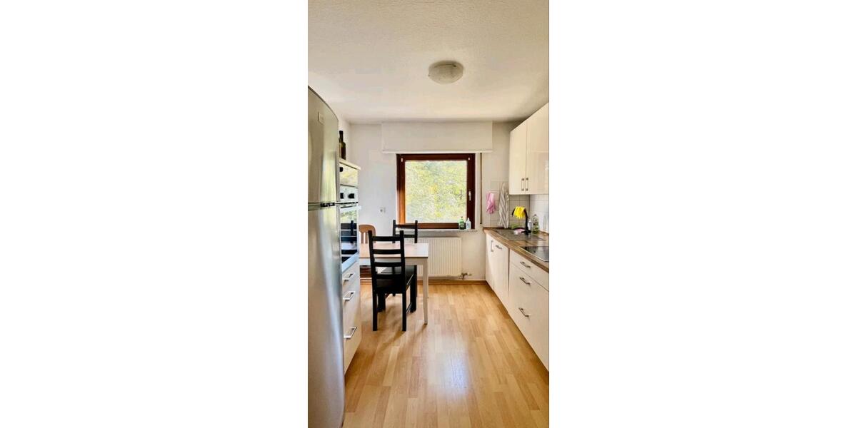 Zimmer frei in 3er-WG ;) 3 zimmer