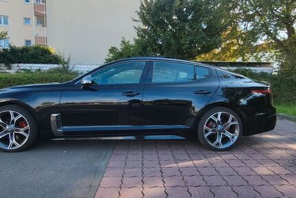 Kia Stinger 173.000 km 19.890 € Schifferstadt 67105