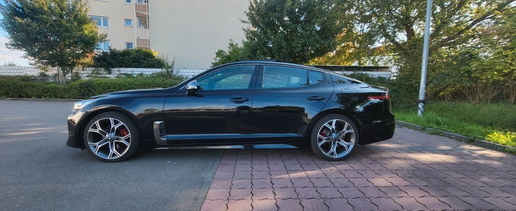 Kia Stinger 173.000 km 19.890 € Schifferstadt 67105