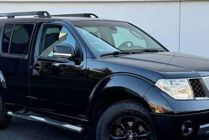 Nissan Pathfinder 178.000 km 11.000 &euro; Heidelberg, Stadt 69123