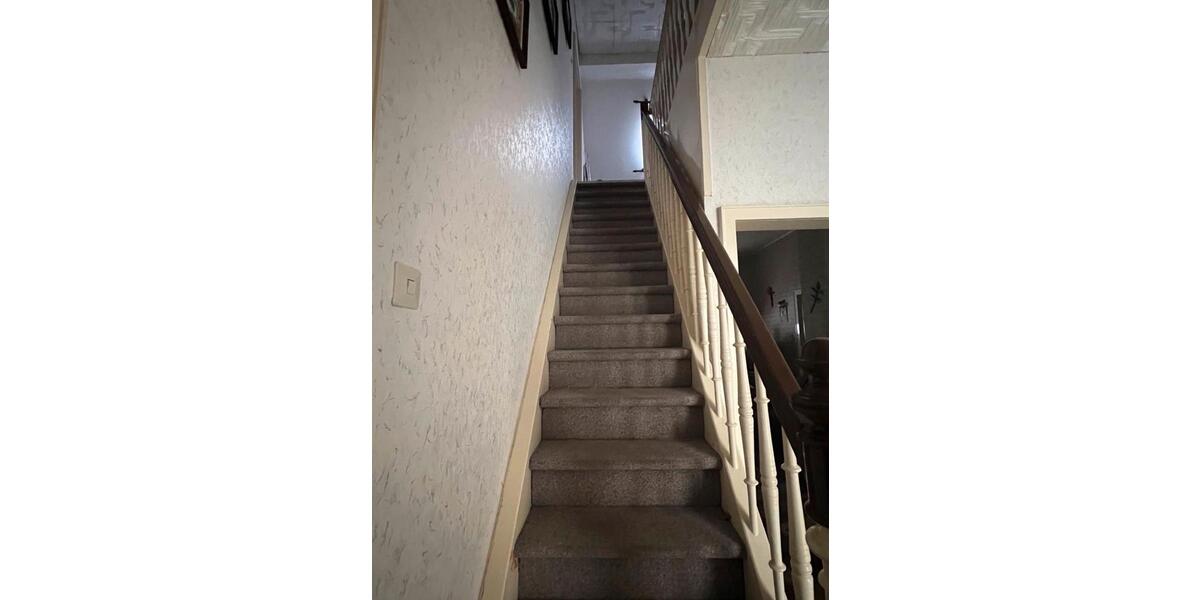 Mehrfamilienhaus, Wohnhaus Böhl-Iggelheim Iggelheim - 8 Zimmer, 150 m&sup2;, 320.000&euro; | Angebot:26235121