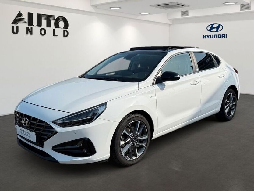 i30